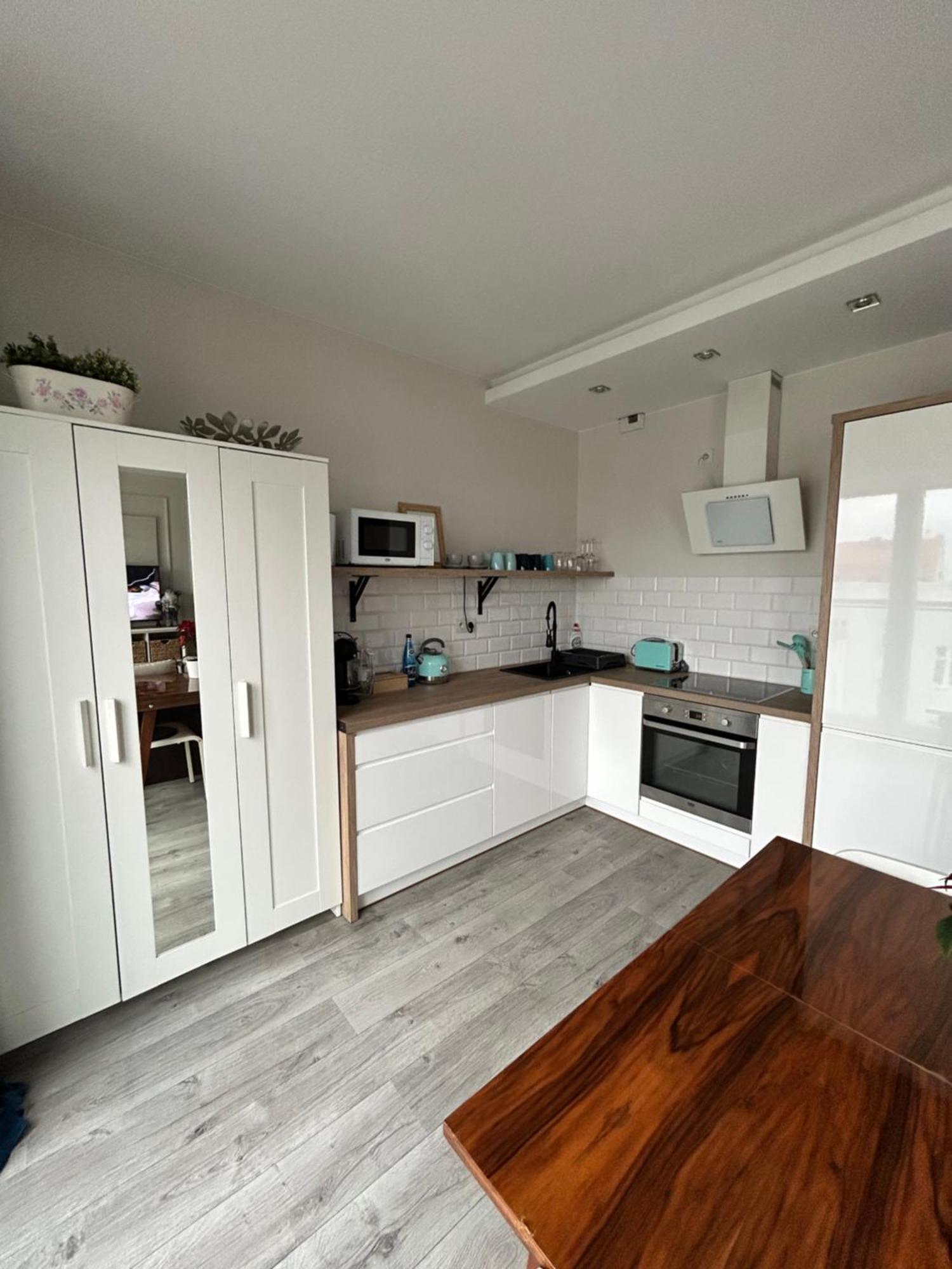 Centre 108 Apartment *